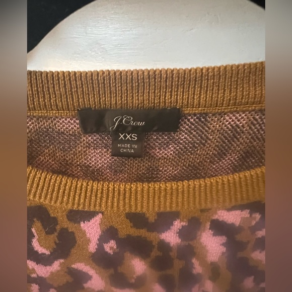 JCrew leopard sweater in navy and pink - Picture 5 of 6